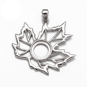 Maple Leaf Pendant with Round Bezel Mounting and Bail in Sterling Silver 10mm