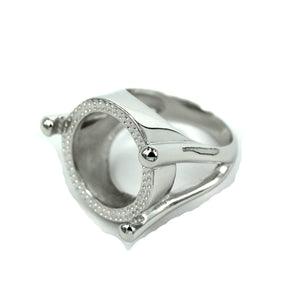 V-Shape Ring with Round Bezel Mounting in Sterling Silver 18mm